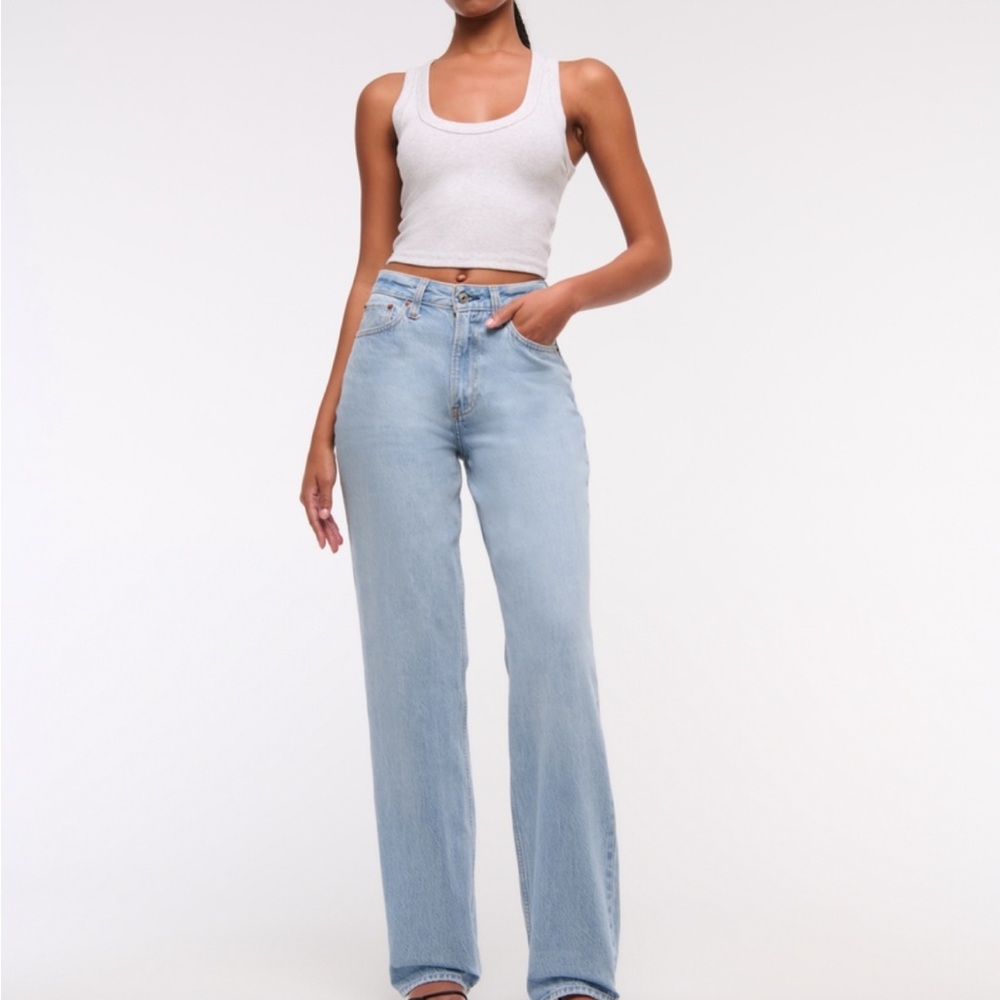Abercrombie & Fitch Curve Love High Rise Loose Jeans